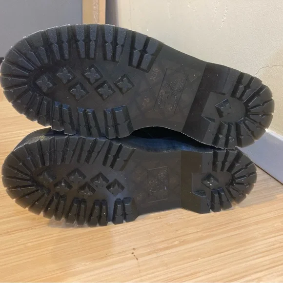 (SOLD) Dr. Martens Azreya thigh high boots size US 8/UK 6 - Picture 6 of 8